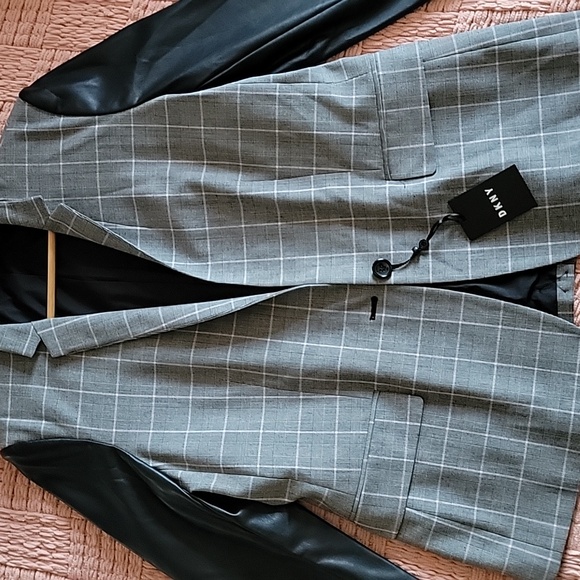 🧡🍂NWT Plaid Leather Jacket - Picture 2 of 10